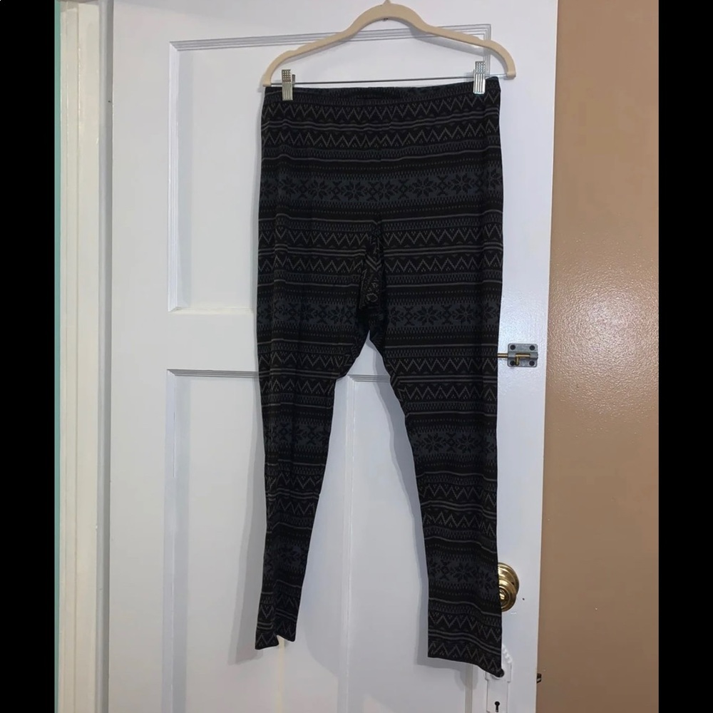 New old navy patterned leggings